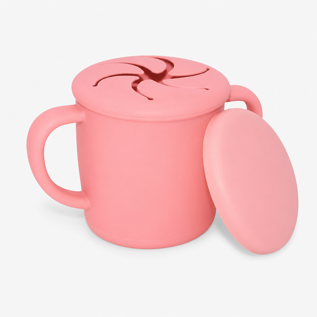 Snackmugg i silikon med spillsäkert lock
